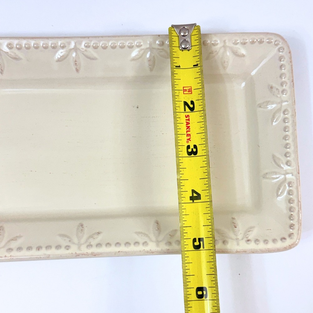 Sorrento Signature Embossed Cream Serving Platters Set 2 11.75" & 8.5" - Picture 11 of 11